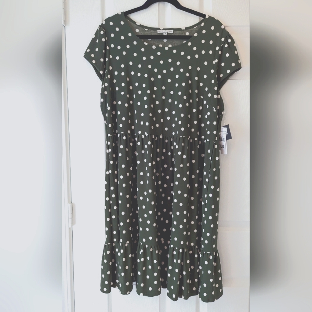 Dark green polka dot short sleeve dress